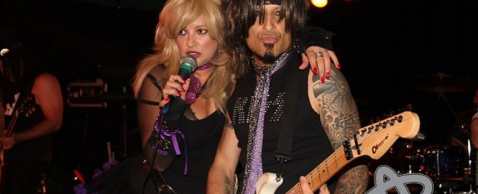 Rewind 80s performing live